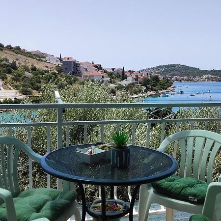 Rogoznica Seafront Apartment - Kalebova Luka Exterior photo